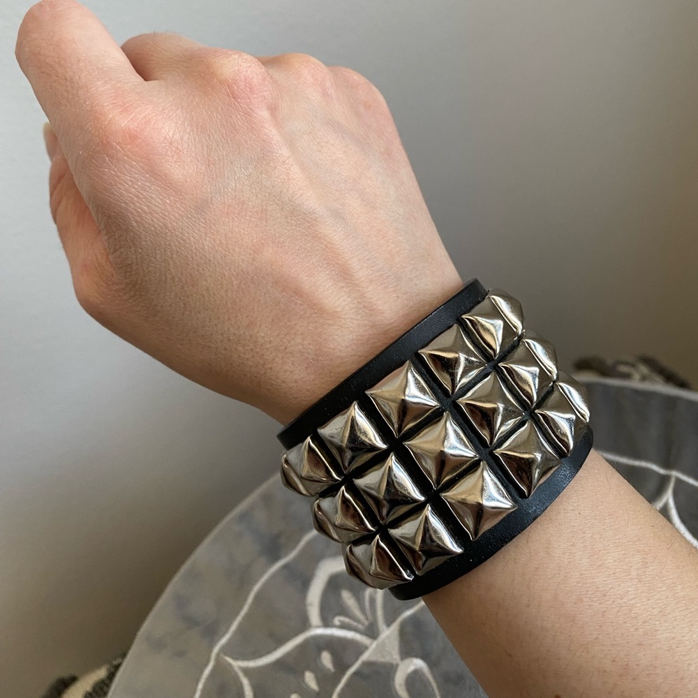 Biker Studded Hot Topic Adjustable Wrist Band - Picture 3 of 5